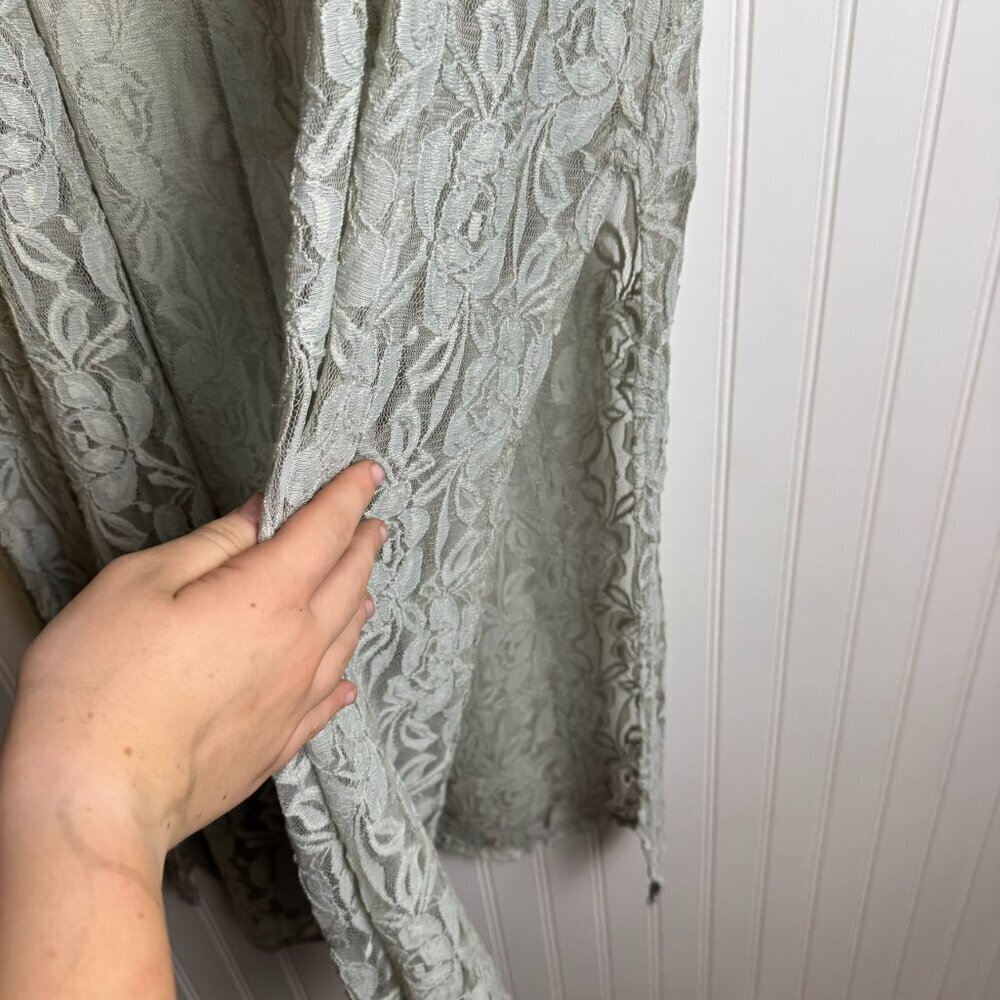 LulaRoe Pale Green/Grey Lace Sleeveless Duster Size Large R14 - Picture 4 of 5